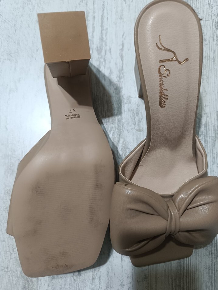 Bej Fiyonklu Kadın Topuklu Terlik - Görsel 4