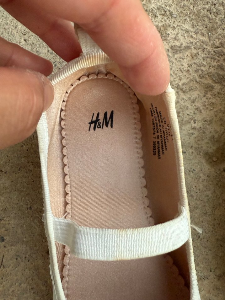 Kız Çocuk Beyaz Lastikli Babet - Görsel 3