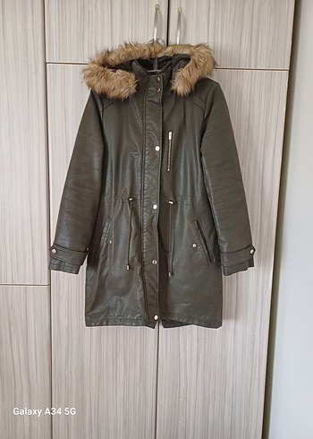 LC Waikiki Kürklü haki renk Deri Kadın kaban.40 beden