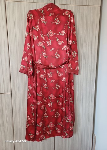 Çiçek Desenli Uzun Kadın sabahlık ve gecelik 2 parça - Görsel 4