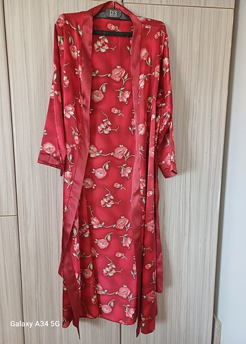 Çiçek Desenli Uzun Kadın sabahlık ve gecelik 2 parça - Görsel 3