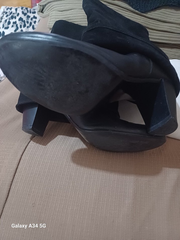 Siyah Süet Stiletto Topuklu Kadın Bot - Görsel 2