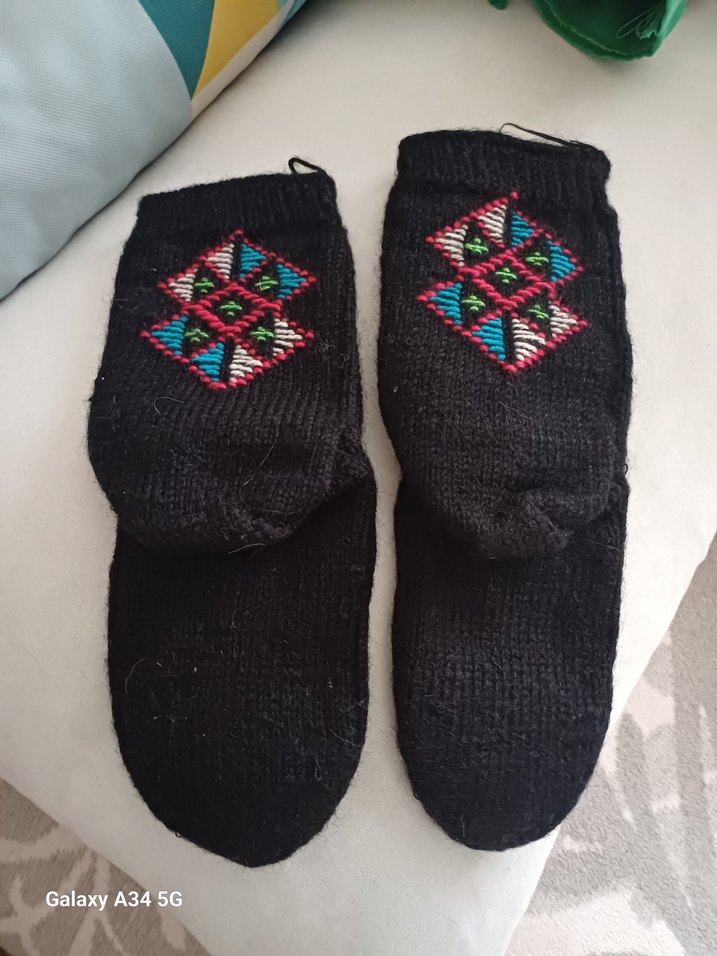 Nakışlı Örgü Kadın patiği - Görsel 3