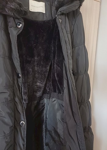 Kürklü Siyah Uzun Kadın Kışlık kaban - Görsel 4