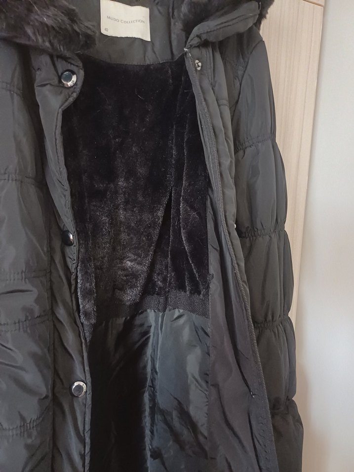 Kürklü Siyah Uzun Kadın Kışlık kaban - Görsel 4