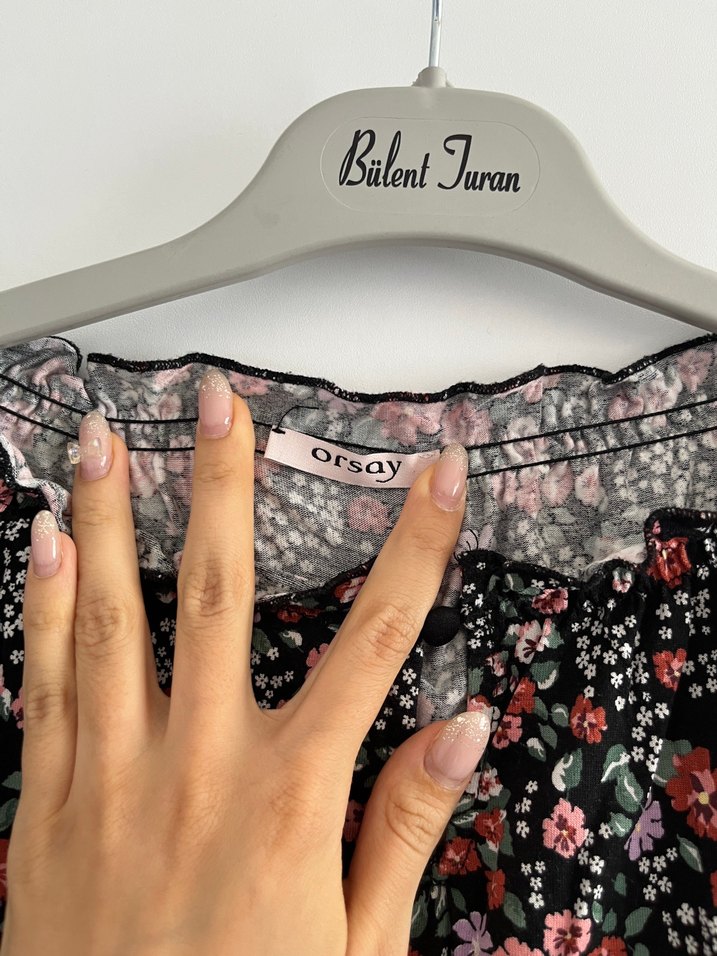 Çiçekli Bluz - Görsel 3