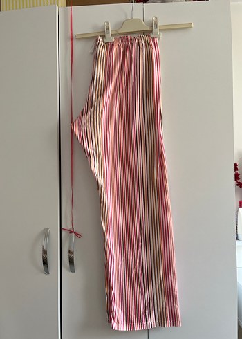 Pembe Çizgili Geniş Kesim Kadın Pijama Altı - Görsel 2