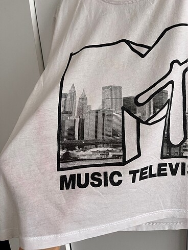 Crop Oversize Tişört - Görsel 3