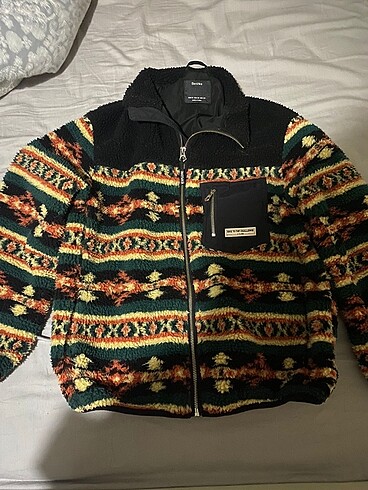 Bershka mont