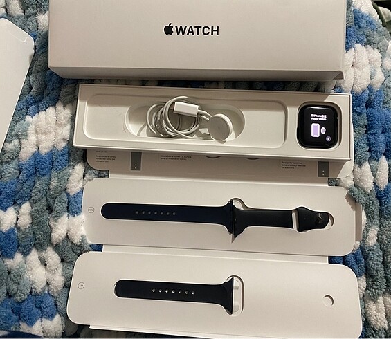 APPLE WATCH SE 2. NESİL 44 MM
