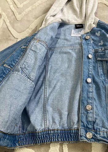 Kapüşonlu disney Detaylı Mavi Denim Ceket - Görsel 4