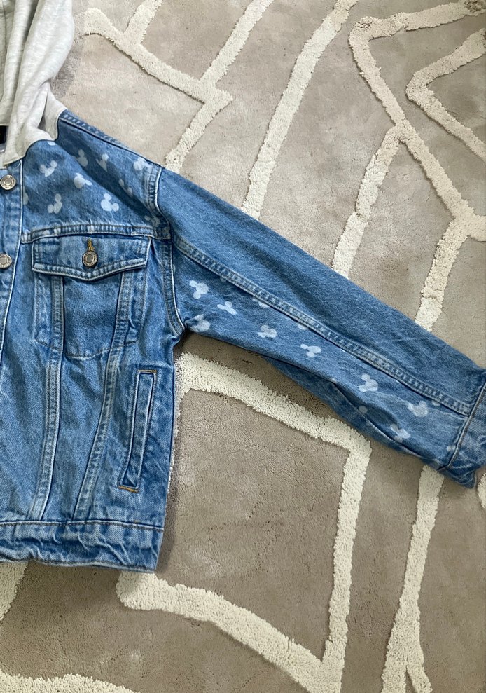 Kapüşonlu disney Detaylı Mavi Denim Ceket - Görsel 2