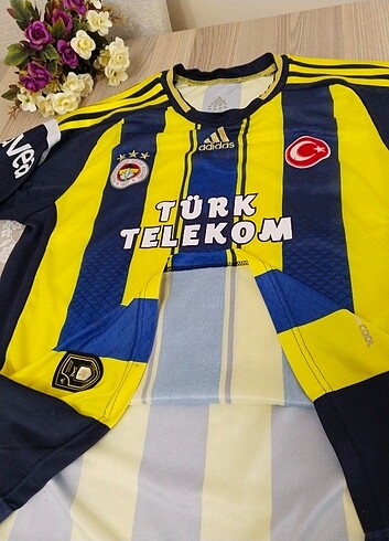 Adidas Fenerbahçe taraftar forması 