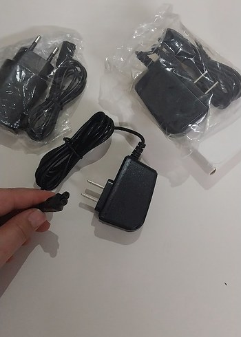 Siyah Telefon Şarj Adaptörü - Görsel 2