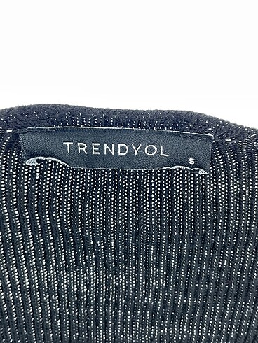 s Beden siyah Renk Trendyol & Milla Bluz %70 İndirimli.