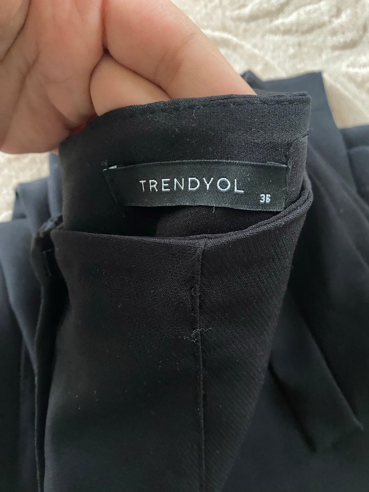 Kadın Siyah Kumaş Pantolon - Görsel 2