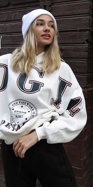 Sweatshirt