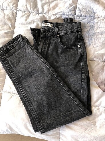 Pull and Bear Pull and bear mom jean