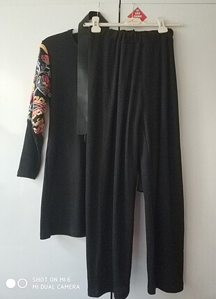 Kullanılmamış tunik pantolon takım 