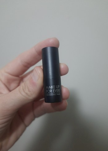 make up for ever kırmızı ruj - Görsel 2