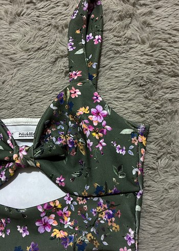 Pull and Bear Çiçek Desenli Koyu Haki Kadın Mini Büstiyer