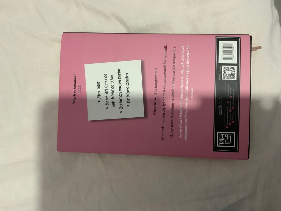 Aileni Nasıl Öldürürsün Bella Mackie - Görsel 2