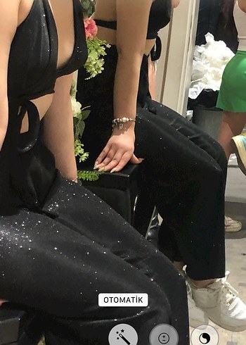 Gülşah Evecen siyah simli takım - Görsel 2