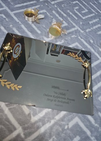 Altın Renkli Çiçek Desenli Modern Klasik Tepsi - Görsel 4