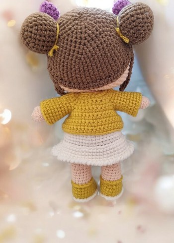 Sarı Ceketli Örgü Oyuncak Bebek 24 cm - Görsel 3