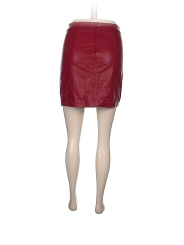 36 Beden Stradivarius Mini Etek %70 İndirimli.