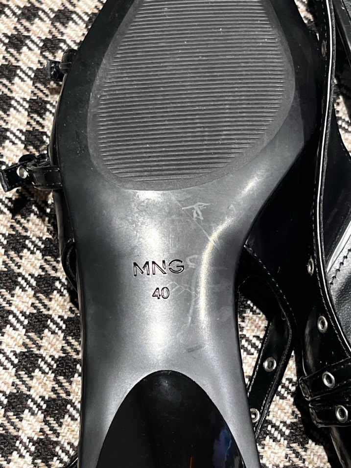 Siyah Topuklu Ayakkabı - Görsel 4