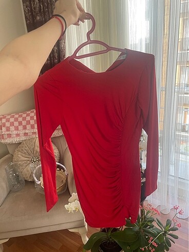 Kırmızı elbise - Görsel 4