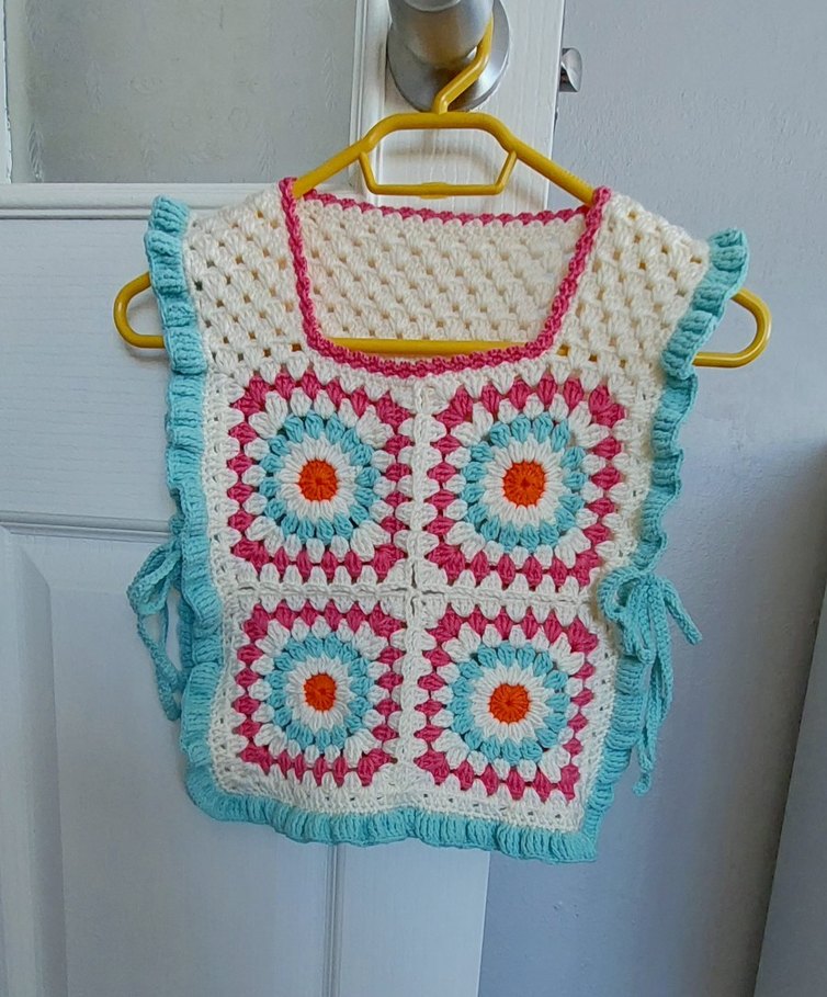 Renkli Bağcıklı El Örgü Bebek Önlüğü. süveter - Görsel 3