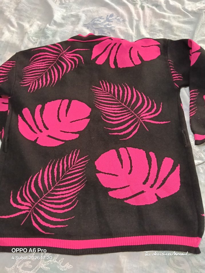 Pembe Baskılı Örgü Kadın Hırka - Görsel 2