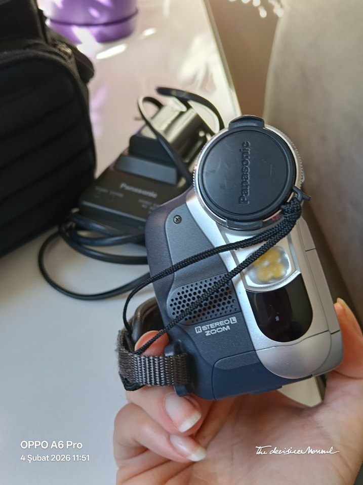 Panasonic NV-GS15 Gri Dijital Video Kamera - Görsel 3