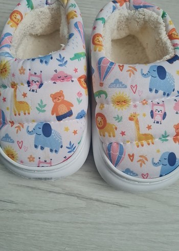 Kız Çocuk Desenli Sıcak Terlik - Görsel 6