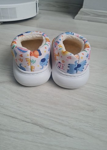 Kız Çocuk Desenli Sıcak Terlik - Görsel 5