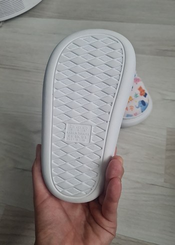 Kız Çocuk Desenli Sıcak Terlik - Görsel 4