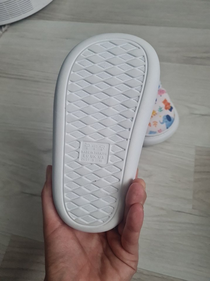 Kız Çocuk Desenli Sıcak Terlik - Görsel 4