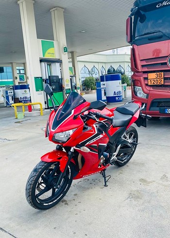 Honda Cbr 250 R Motorsiklet - Görsel 9