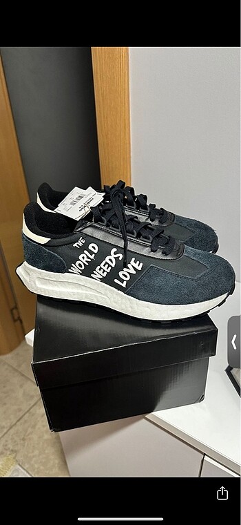 Adidas spor ayakkabı