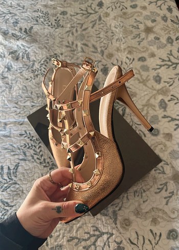 40 Beden ten rengi Renk Valentino model ayakkabı