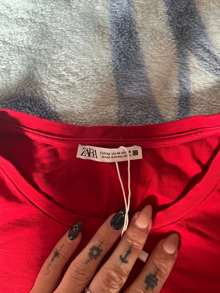 Kırmızı zara tshirt - Görsel 2