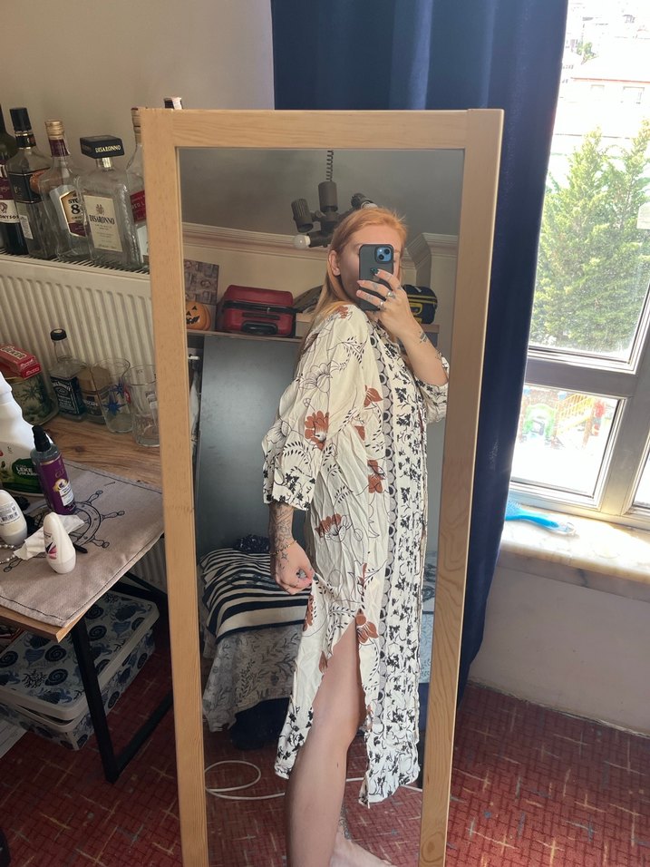 Düğmeli V Yakalı Uzun Bohem Elbise - Görsel 2