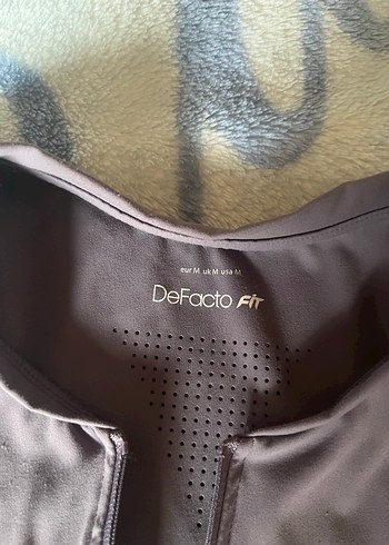 Kadın Mor Crop Top, Yüksek Yaka, Kolsuz - Görsel 3