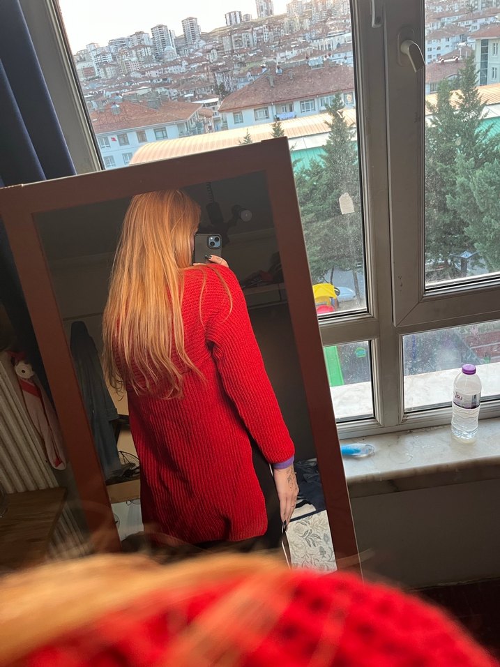 Kırmızı Yüksek Yakalı Örgü Kadın Kazak - Görsel 3