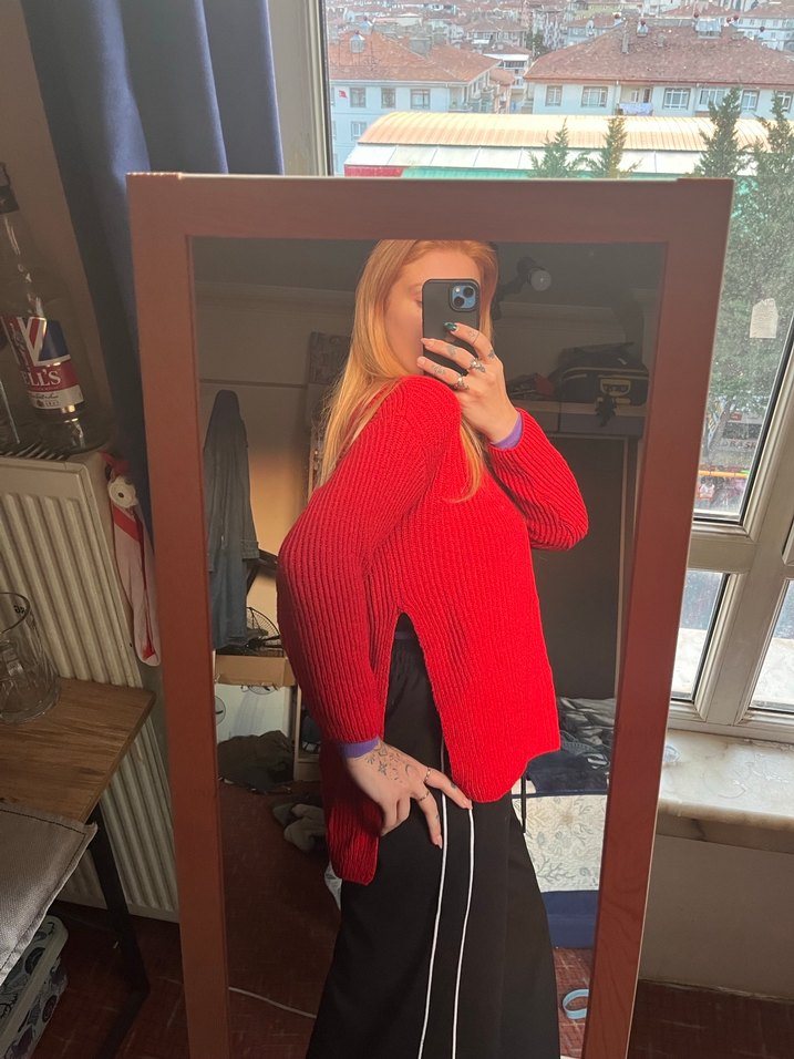 Kırmızı Yüksek Yakalı Örgü Kadın Kazak - Görsel 2