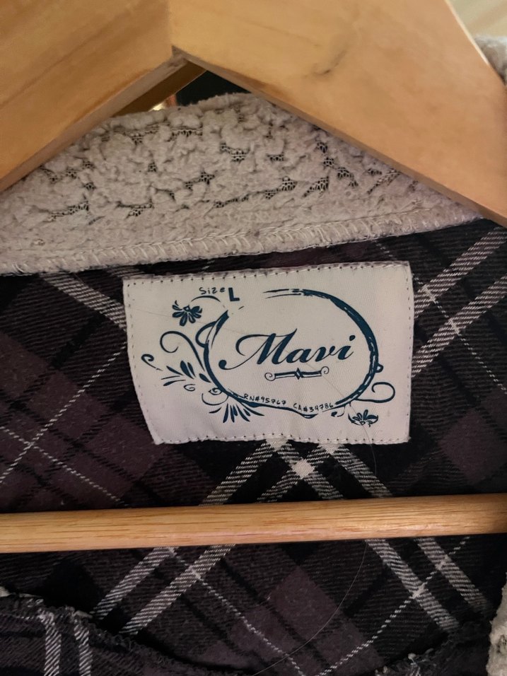 Kapüşonlu Düğmeli Gri Kadın gömlek - Görsel 3