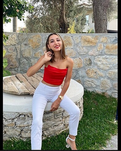 Kırmızı crop