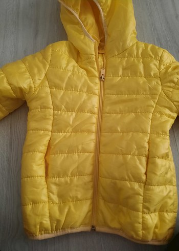 Çocuk Parlak Sarı Kapüşonlu Mont